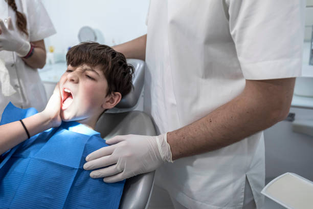 Best Root Canal Emergency Dentist  in Holiday Shores, IL